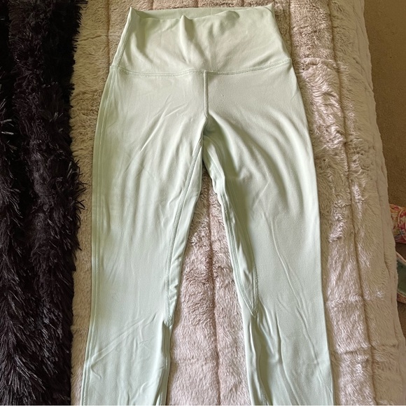 Lululemon align 25” legging in delicate mint size 4 - Picture 2 of 3